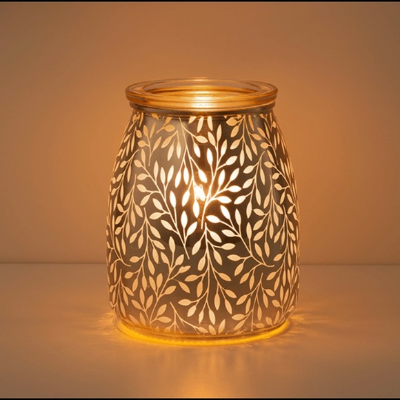 Laurel Warmer